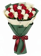 Букет Микс из красных и белых роз #REPLACE_PRED# Алхан-Кале