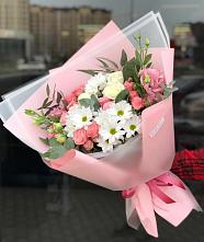 Букет цветов из:  Розы, Лизиантусы и Хризантемы в Алхан-Кале
